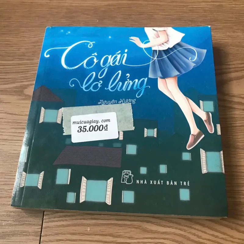 Cô gái lơ lửng - Nguyên Hương 925703