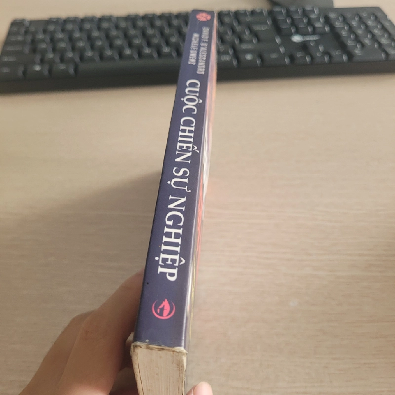 David F. D’Alessandro, Michele Owens – Cuộc chiến sự nghiệp 529073