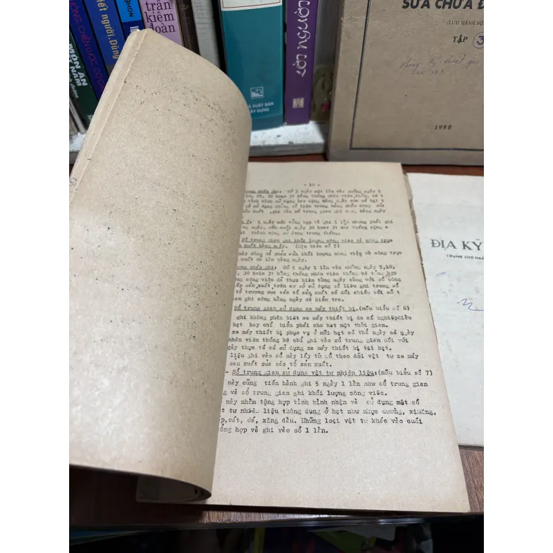 II Combo Sách, Vở Kỹ Thuật: Quản Lý Và Khai Thác Sửa Chữa Đường Bộ 958671