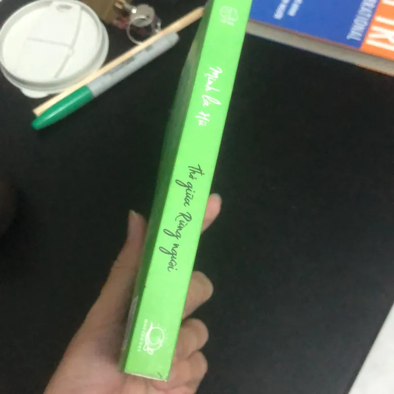 Sách Thở giữa rừng người 564438