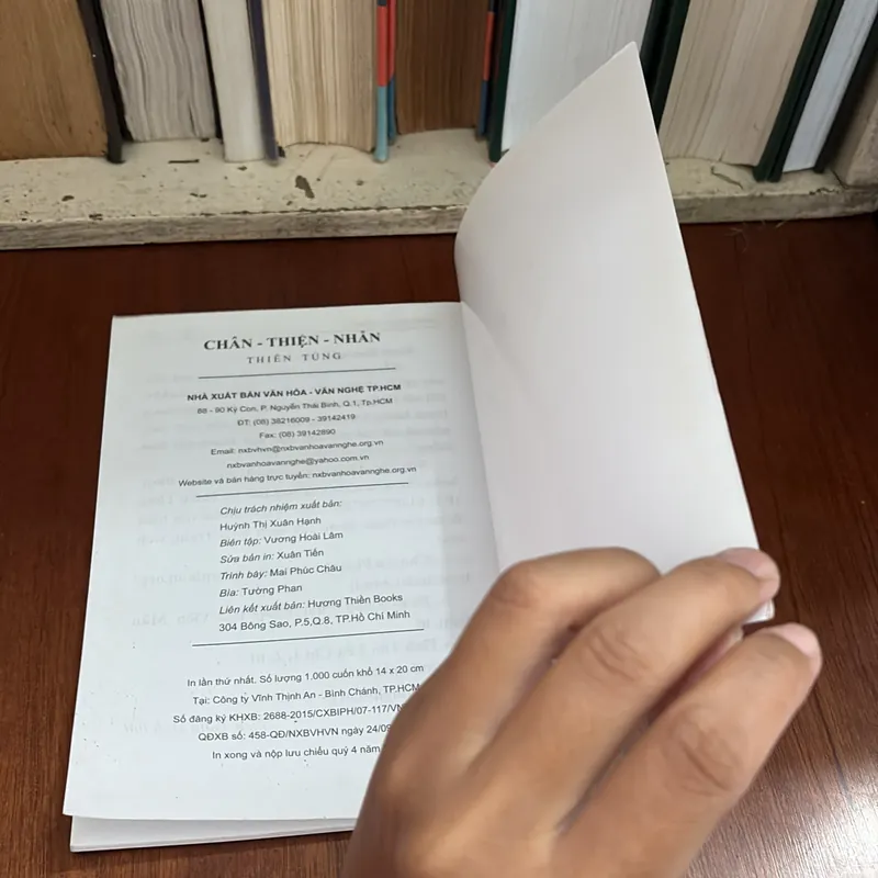 II Sách Phật Giáo: Chân Thiện Nhẫn - Thiên Tùng - 2015 589926