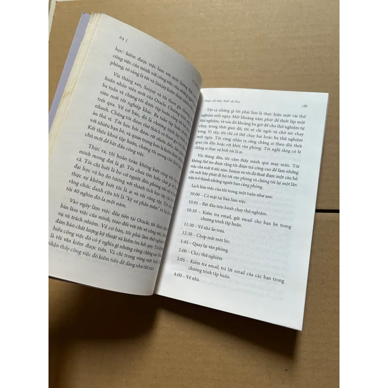 Tỷ phú bán giày 995591