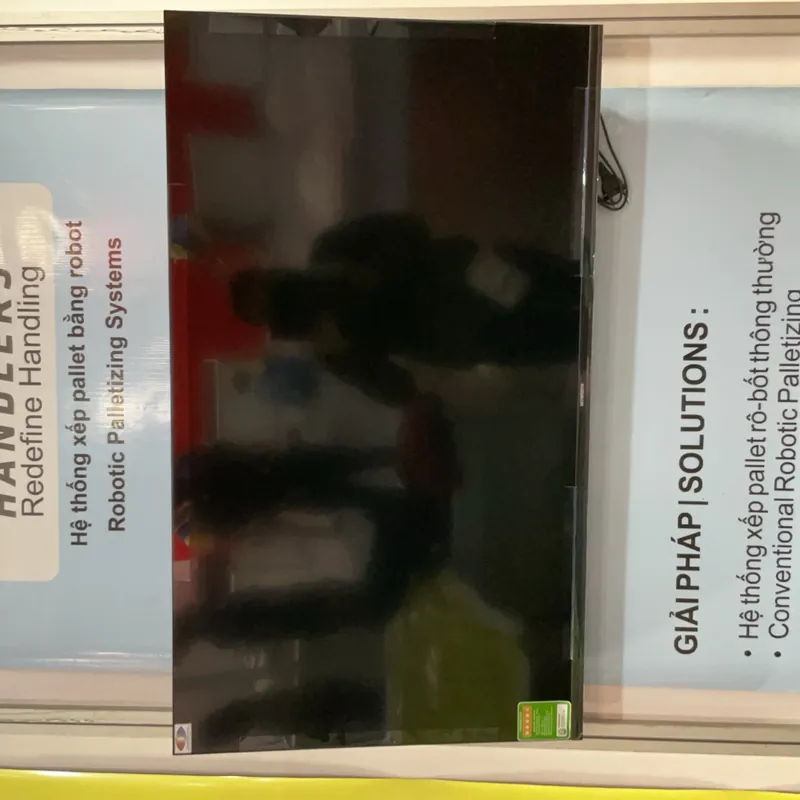 Television (TV) 673765