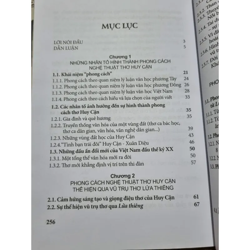 Phong cách thơ huy cận qua lửa thiêng của Huy Cận - TS. NGUYỄN THỊ KIM ỬNG 744904