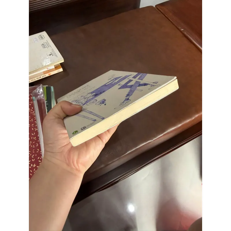 Sách Lưng Chừng Cô Đơn - Nguyễn Ngọc Thạch - Bản in đời đầu (NXB Văn Học)- K4 1029501