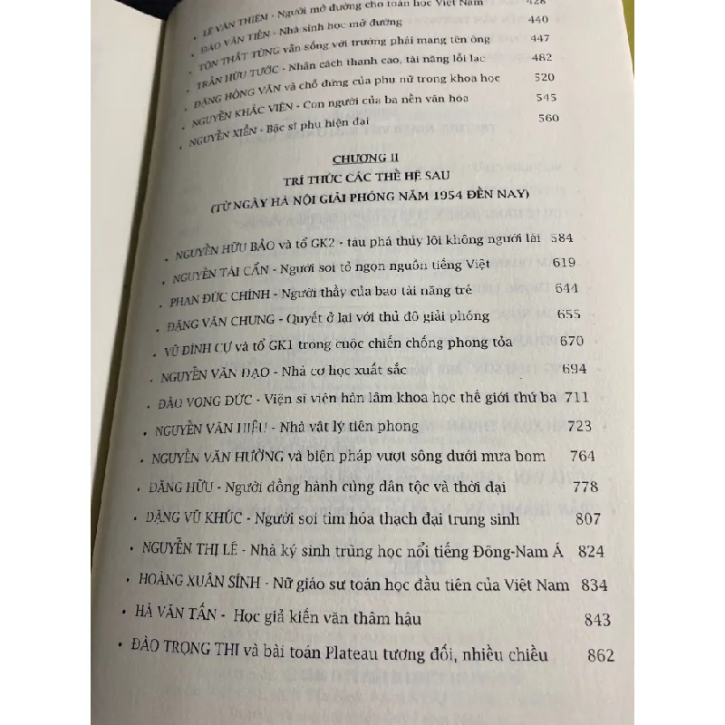 Tri Thức Tinh Hoa Việt Nam Đương Đại (bìa cứng có áo) - Hàm Châu 471951