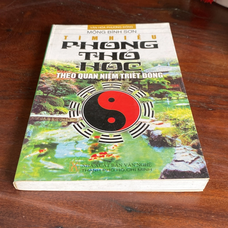PHONG THỔ HỌC THEO QUAN NIỆM TRIẾT ĐÔNG (XB 2006) 502294