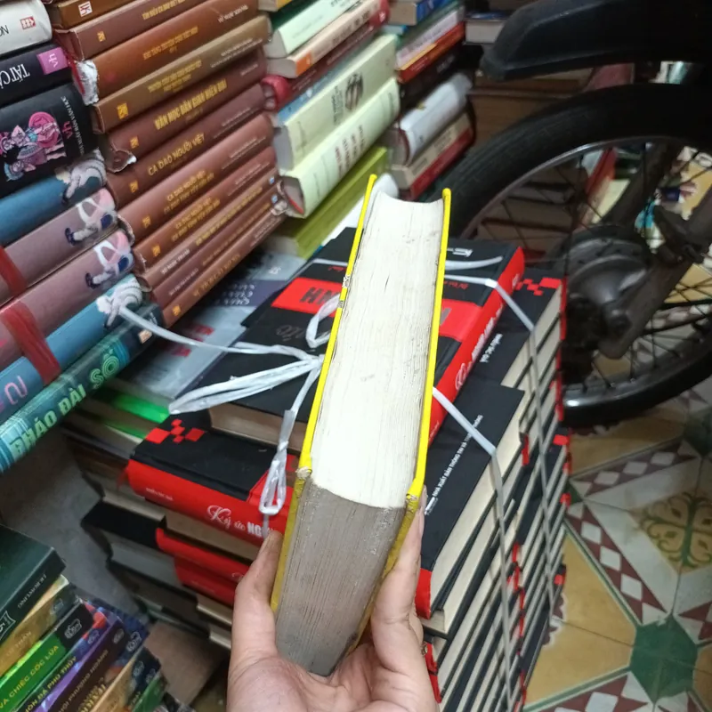 Tuyển Tập Truyện Ngắn Azit Nêxin 675607