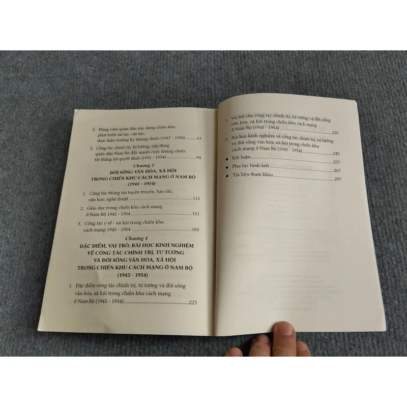 CÔNG TÁC CHÍNH TRỊ, TƯ TƯỞNG VÀ ĐỜI SỐNG VĂN HOÁ, XÃ HỘI 694824