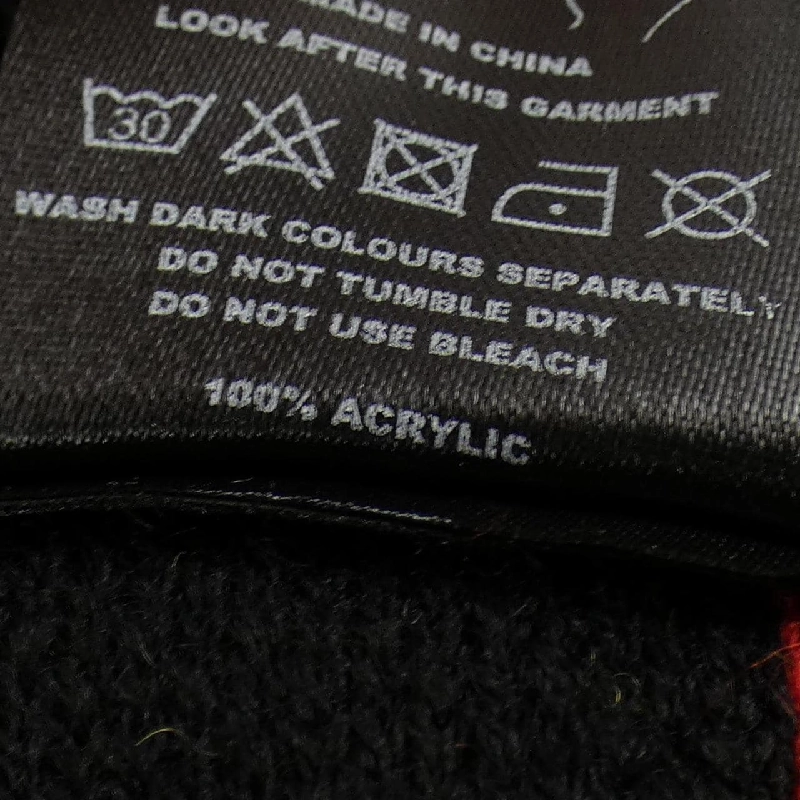 DROPDEAD MUFFLER - Hàng hiệu Authentic 883897