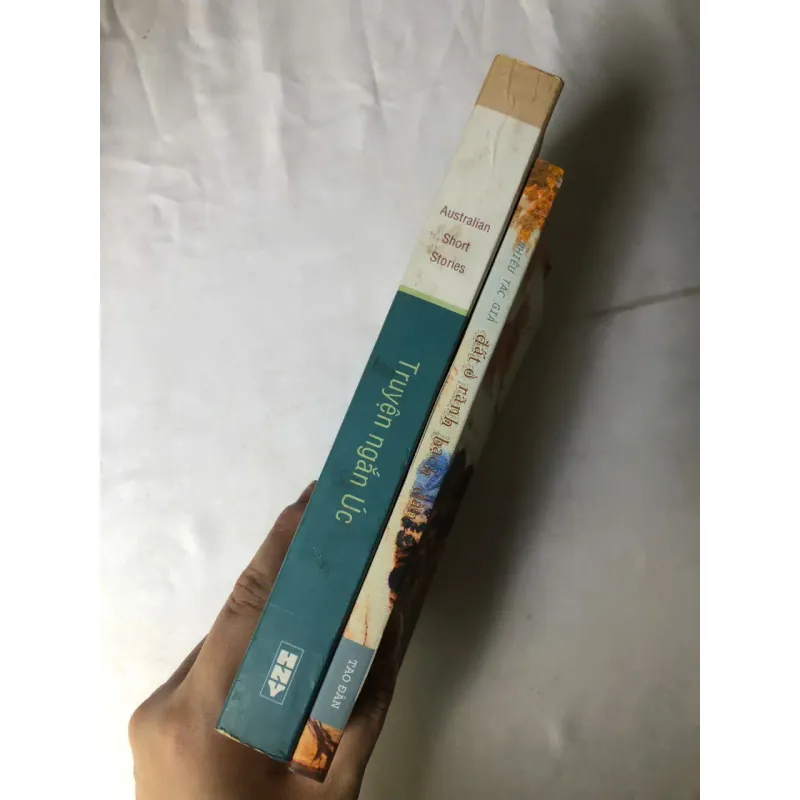 Truyện ngắn Úc & Đất ở rãnh Bạch Đàn 1020829