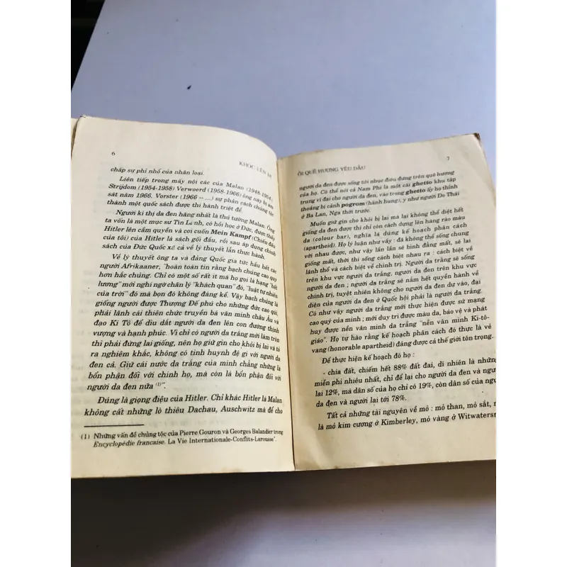 KHÓC LÊN ĐI ÔI QUÊ HƯƠNG YÊU DẤU  720910