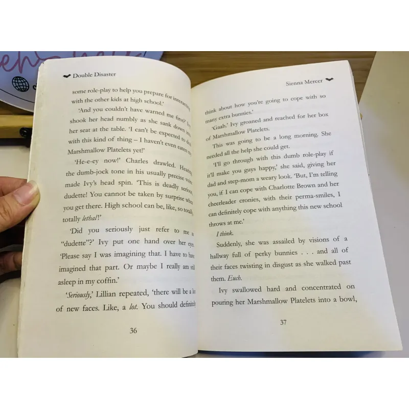 [Sách tiếng Anh 2hand] Like new 90% - My Sister the Vampire: Double Disaster! 746739