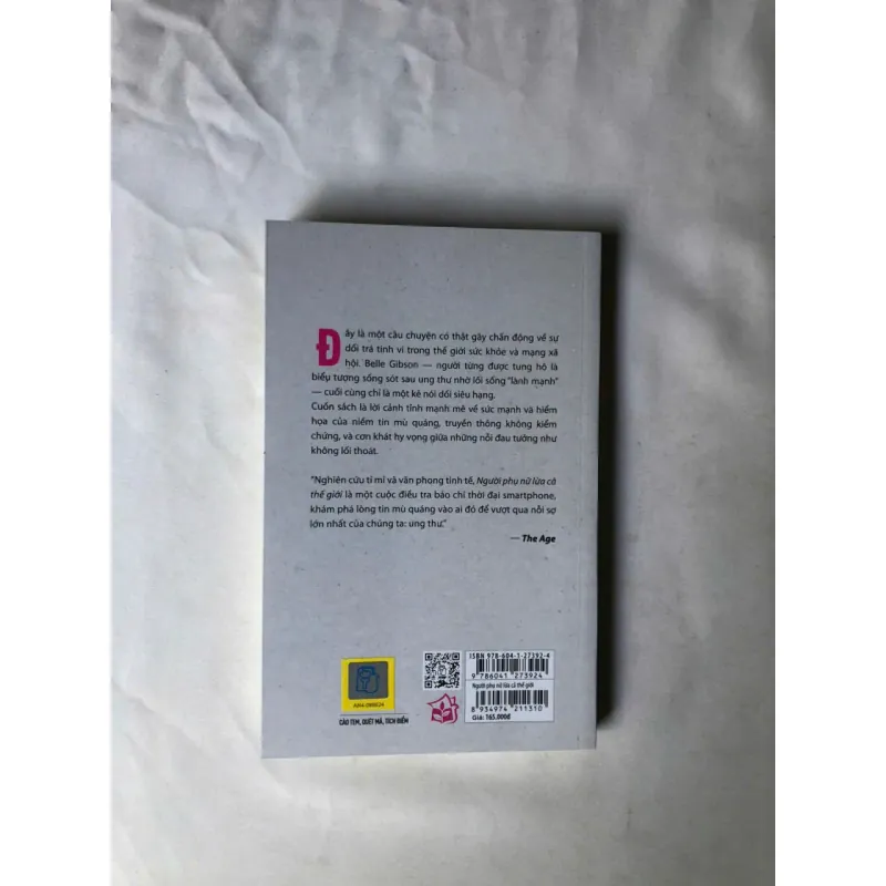 Người Phụ Nữ Lừa Cả Thế Giới - Beau Donelly, Nick Toscano 977292