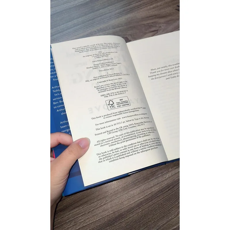 Sách cũ: Arthur And Teddy Are Coming Out (bìa cứng khổ lớn) 723247