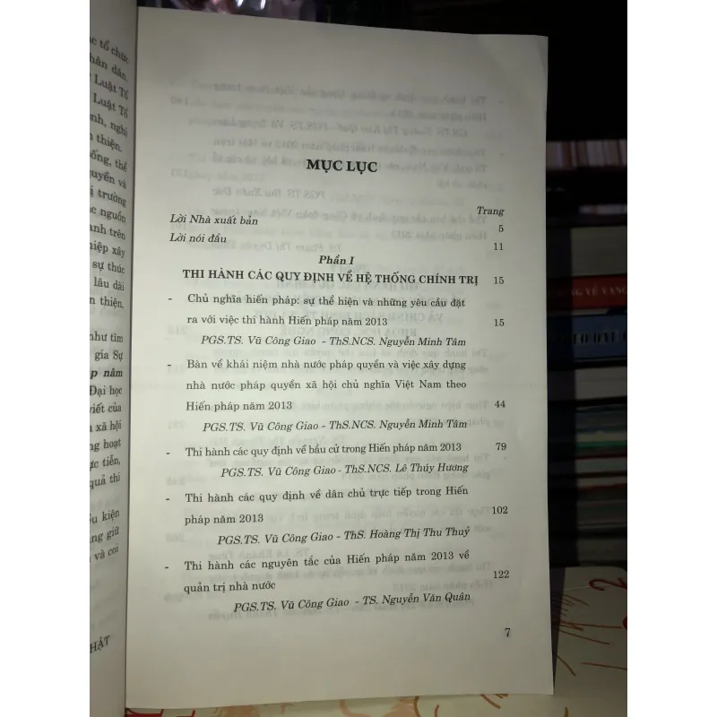 Thi hành hiến pháp năm 2013 - Thực trạng và những vấn đề đặt ra  754003