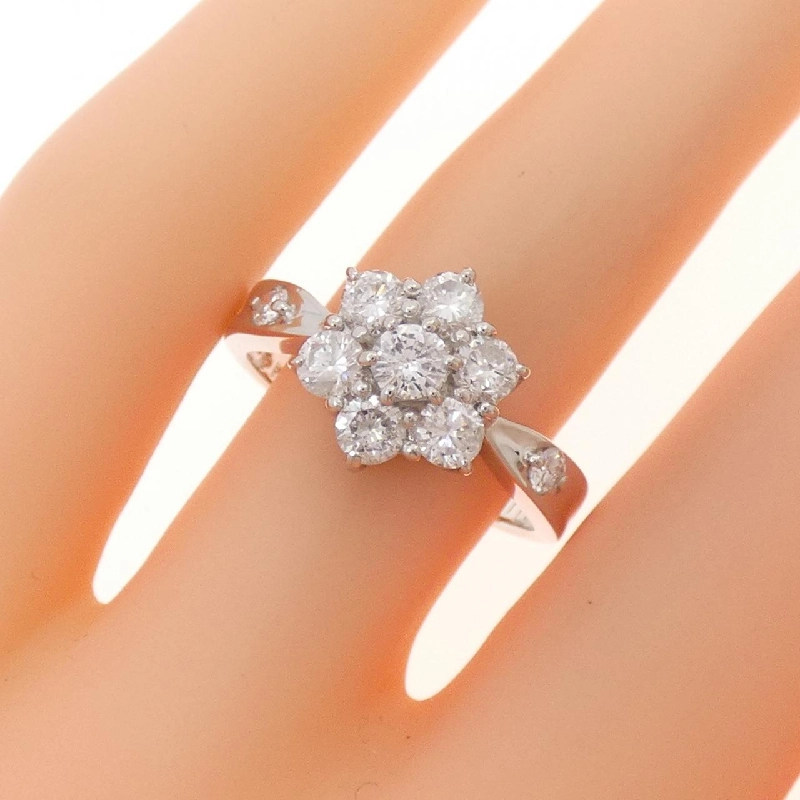 Nhẫn kim cương PT850 hoa 1.11CT 671887