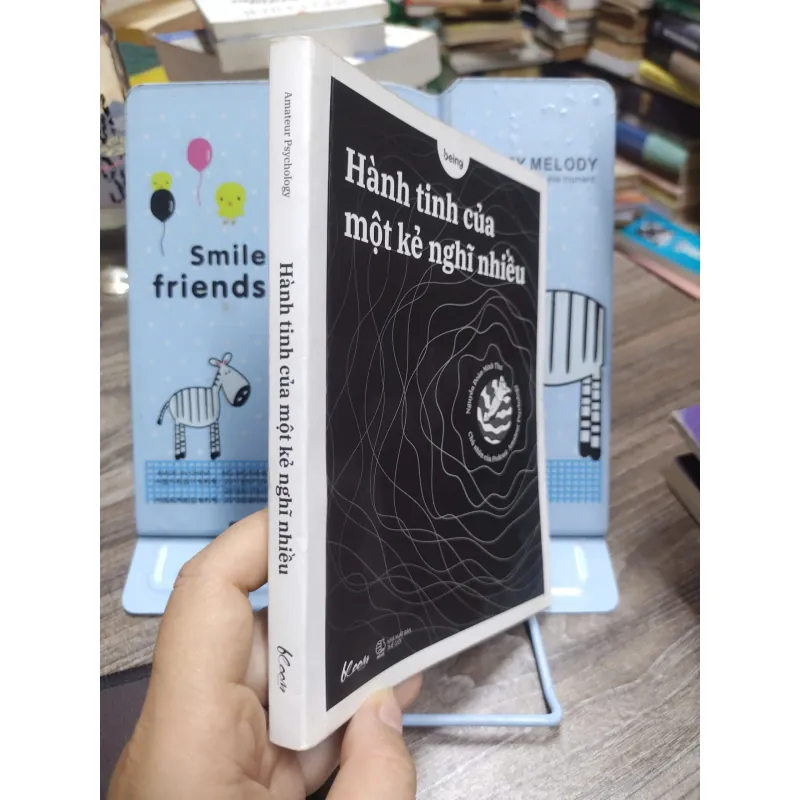 Sách: Hành tinh của một kẻ nghĩ nhiều  - Tác giả: Being Team 607324