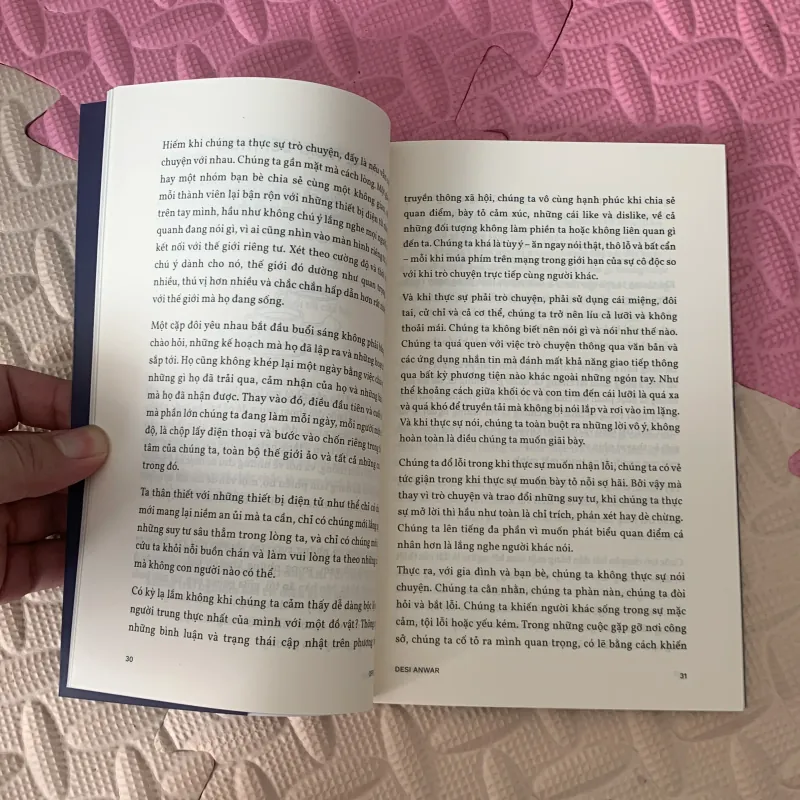 OFFLINE Sống tỉnh thức trong thời đại của sự xao nhãng 747687