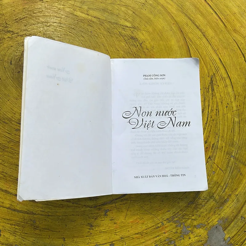 NON NƯỚC VIỆT NAM - PHẠM CÔNG SƠN BIÊN SOẠN 702071
