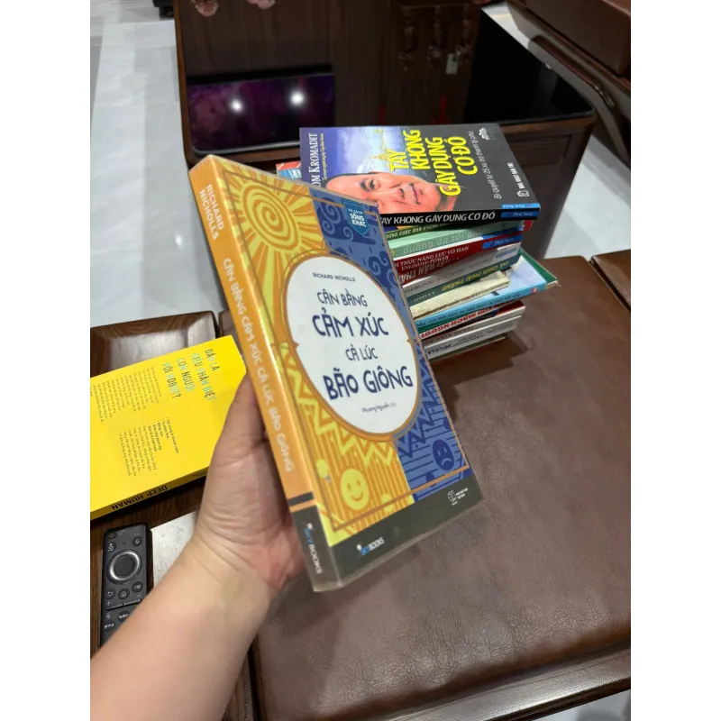 Cân Bằng Cảm Xúc Cả Lúc Bão Giông – Richard Nicholls- K3 1003705