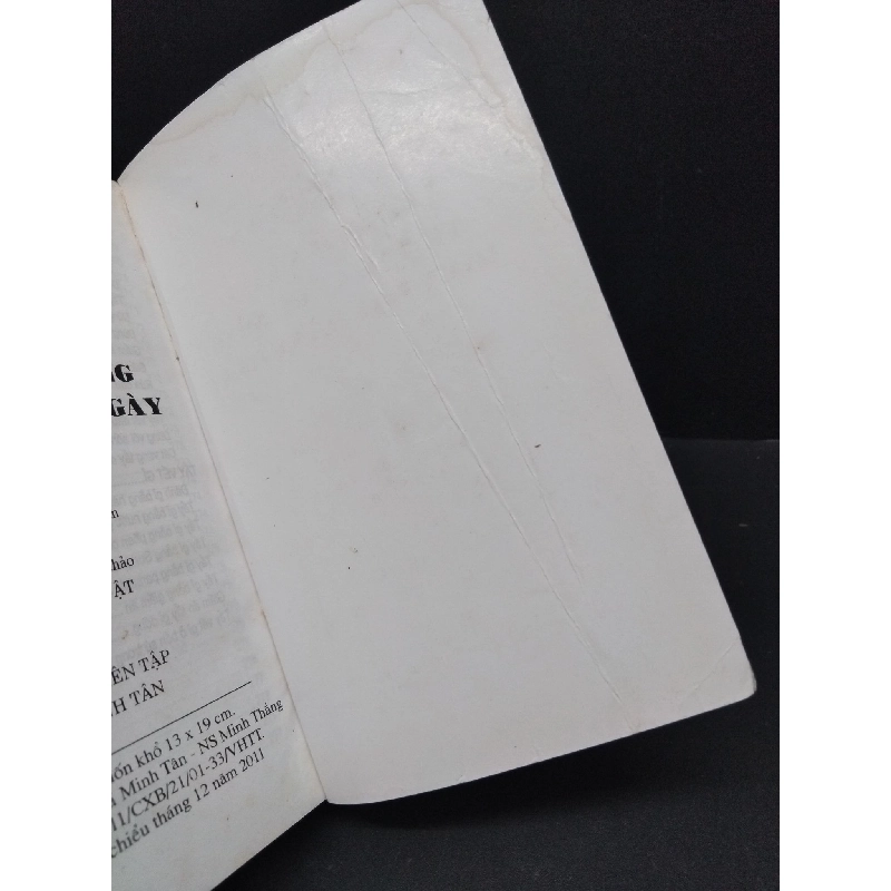 800 mẹo vặt trong cuộc sống hiện đại hàng ngày mới 60% bẩn bìa, ố, ẩm, rách bìa, tróc bìa, gấp bìa 2011 HCM2410 Minh Tân KỸ NĂNG 918076