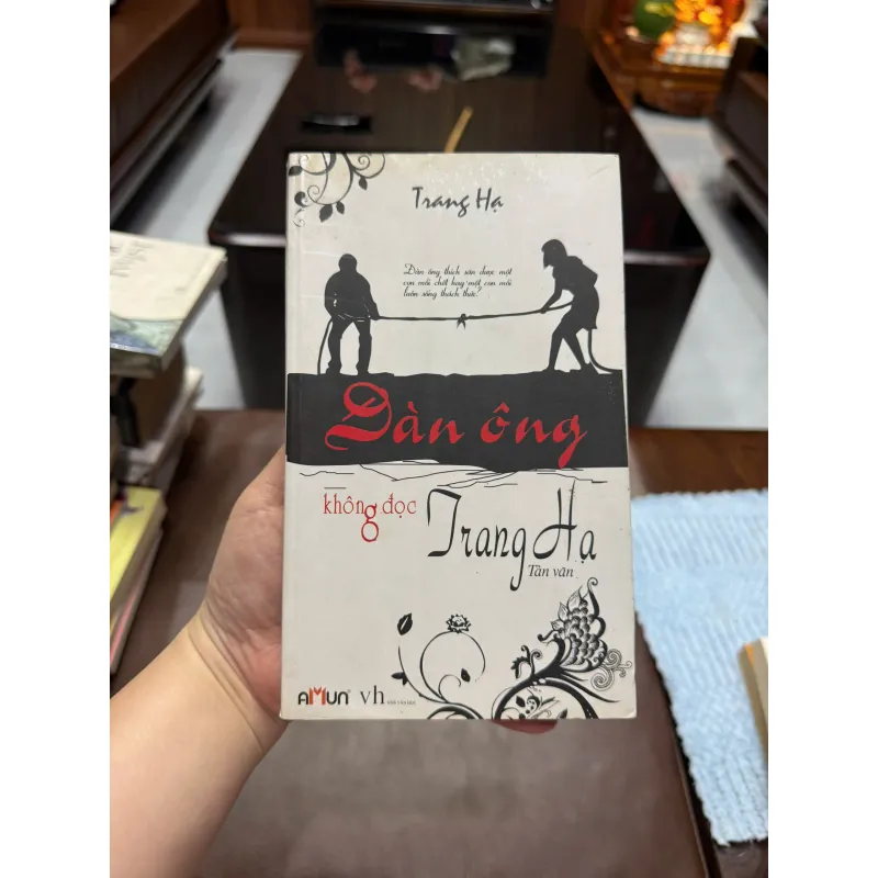 Đàn Ông Không Đọc Trang Hạ – Trang Hạ (Tản văn tình yêu & góc nhìn phụ nữ)- K2 996907