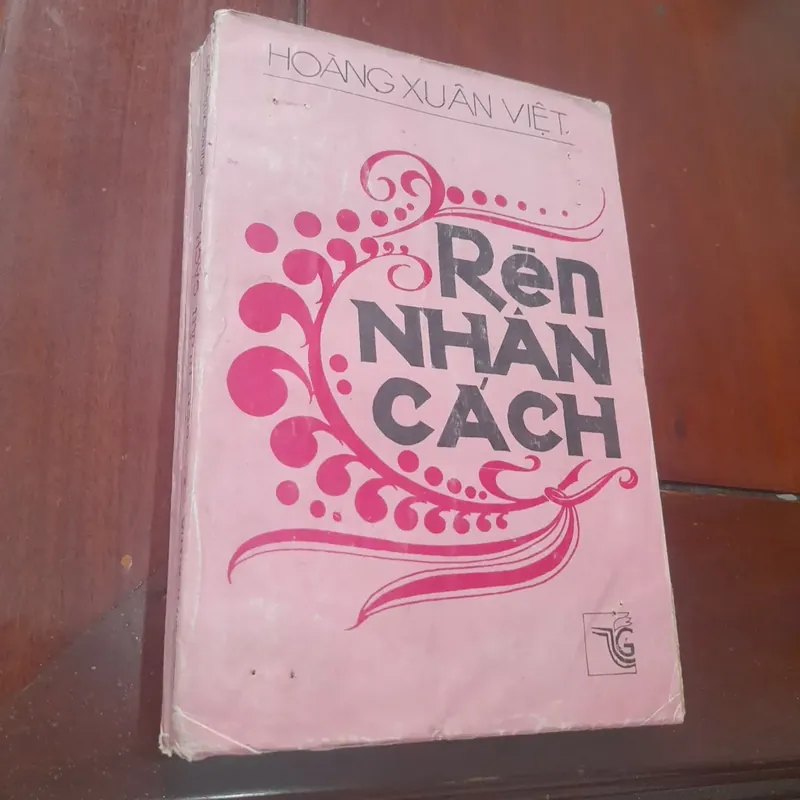 Hoàng Xuân Việt - RÈN NHÂN CÁCH 541924