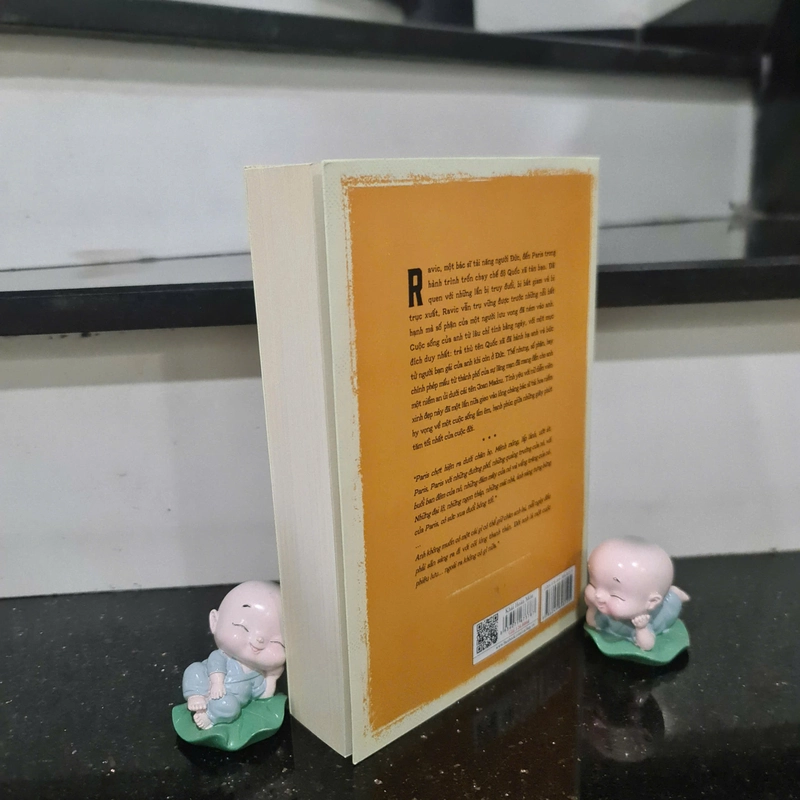 Sách KHẢI HOÀN MÔN - Erich Maria Remarque 525410
