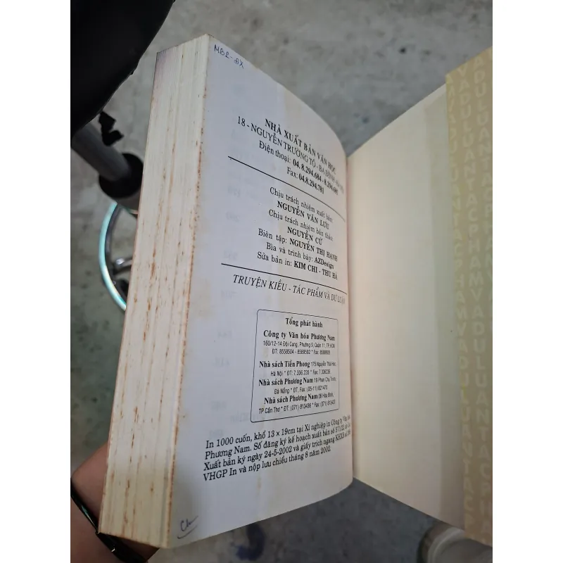 Truyện kiều tác phẩm và dư luận  995175