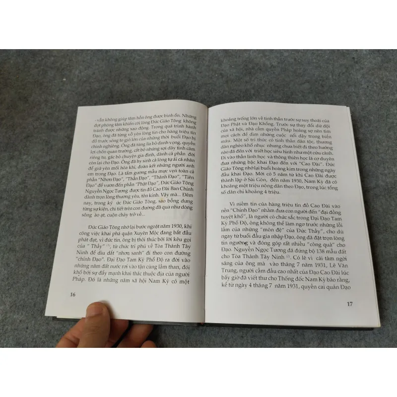 ĐÊM TRẮNG CỦA ĐỨC GIÁO TÔNG - TRẦM HƯƠNG 718835