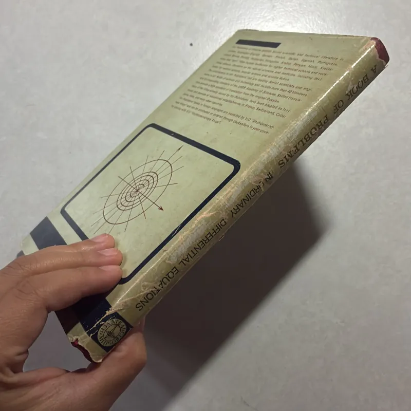 A BOOK OF PROBLEMS IN ORDINARY DIFFERENTIAL EQUATIONS 745235