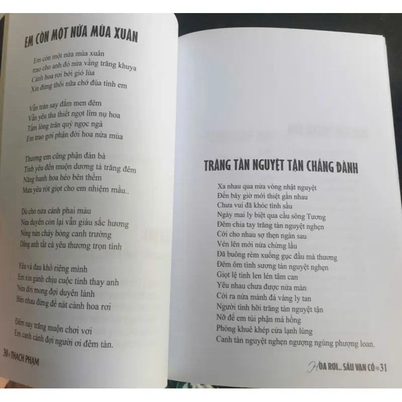 Hoa Rơi...Sầu Vạn Cổ 693227