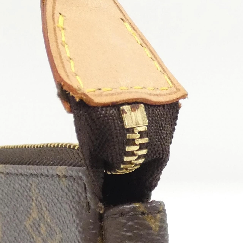 Túi đeo chéo mini Monogram Louis Vuitton M58009 620715