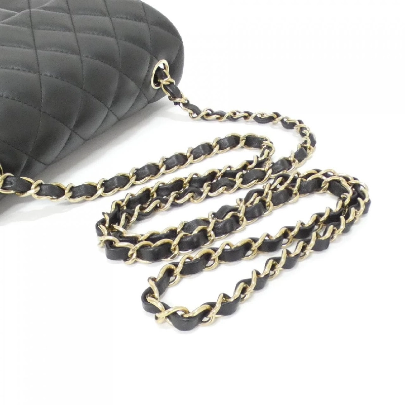 Túi xách chéo Chanel 69900 612106