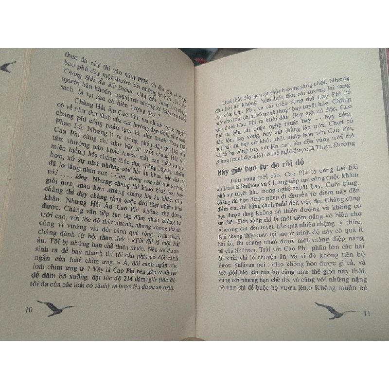 Chàng hải âu kỳ diệu - Richard Bach ( bản dịch Nguyễn Trọng Kỳ ) 746577