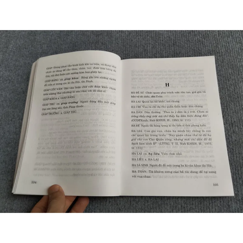 SỔ TAY TỪ NGỮ LỊCH SỬ (QUAN CHẾ) 571008