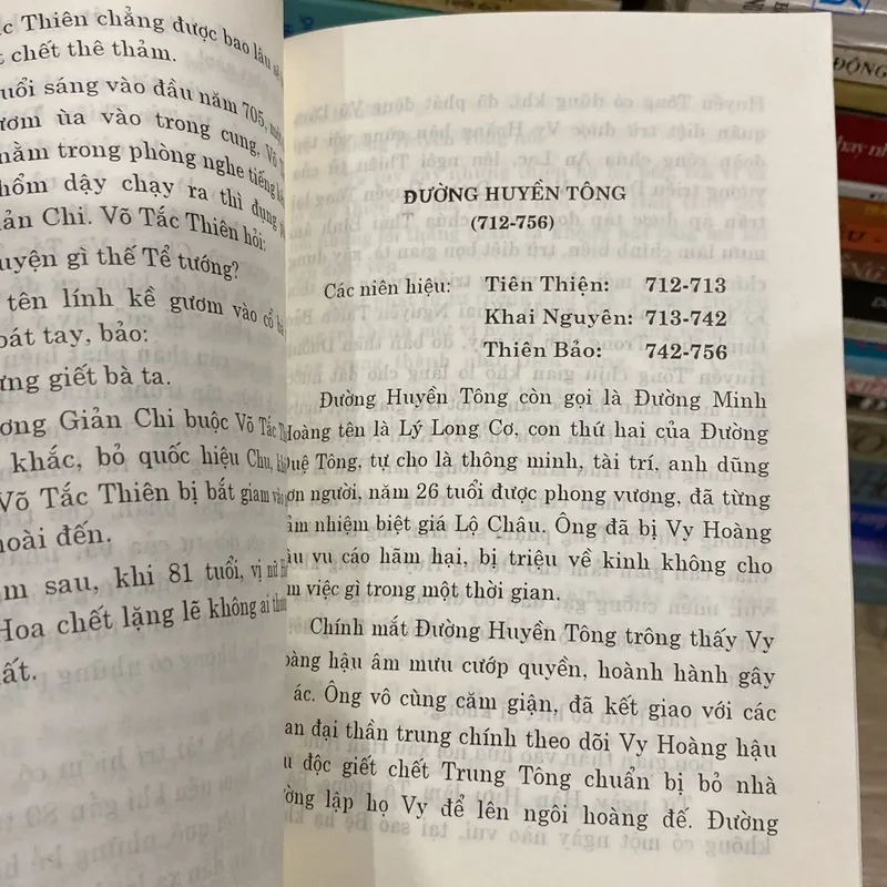 CÁC TRIỀU ĐẠI TRUNG HOA (XB 2000) 739021