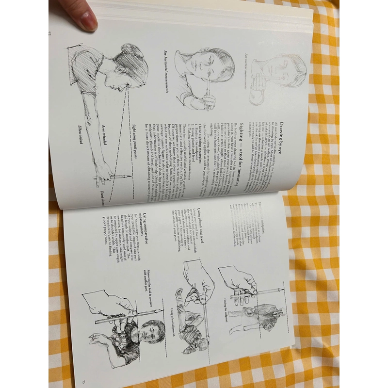 [Tiếng Anh] Tập Hướng Dẫn Vẽ Cơ Bản KEYS TO DRAWING (Cấn nhẹ 4 góc) 518949