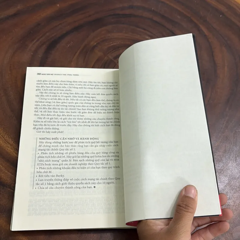 II Tủ Sách Đầu Tư: Pay Back Time, Ngày Đòi Nợ - PHIL TOWN - 2019 988451