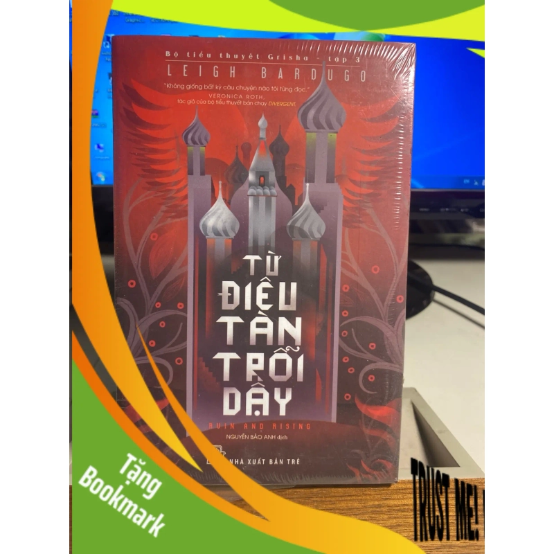 (TẶNG BOOKMARK) Từ điêu tàn trỗi dậy - Leigh Bardugo Sách văn học RBK0302 955404