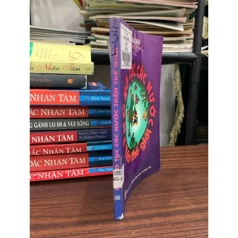 Phong tục các nước trên thế giới- Ngọc Bách 690296