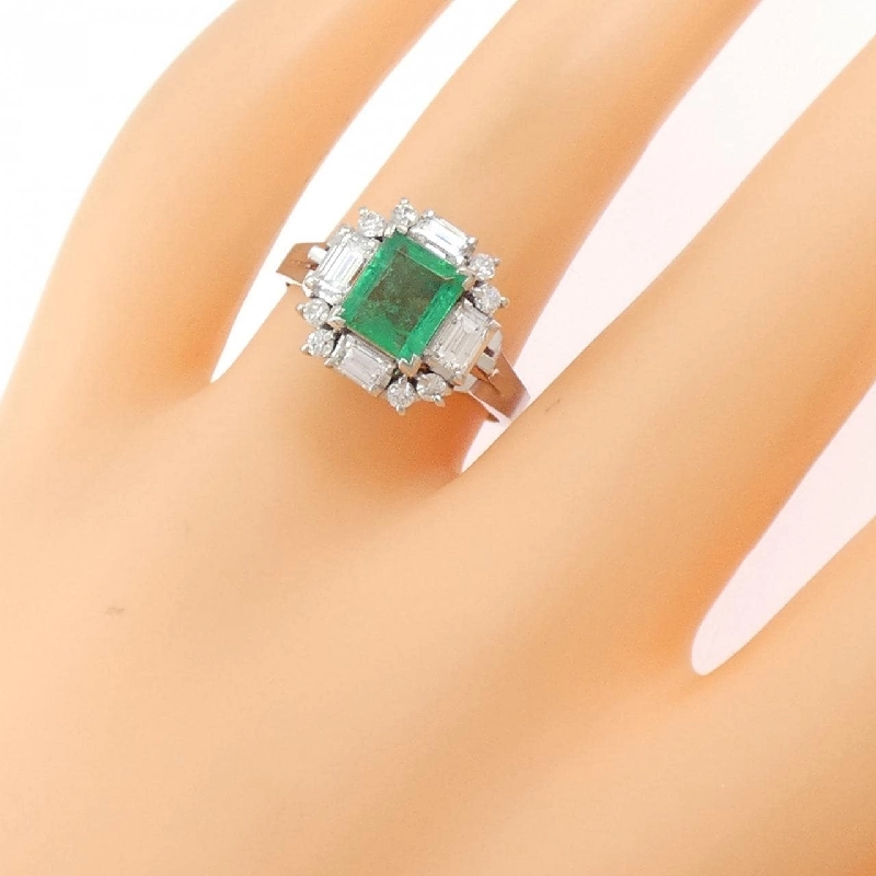Nhẫn Emerald PT900 0.88CT - Hàng hiệu Chính hãng 852157