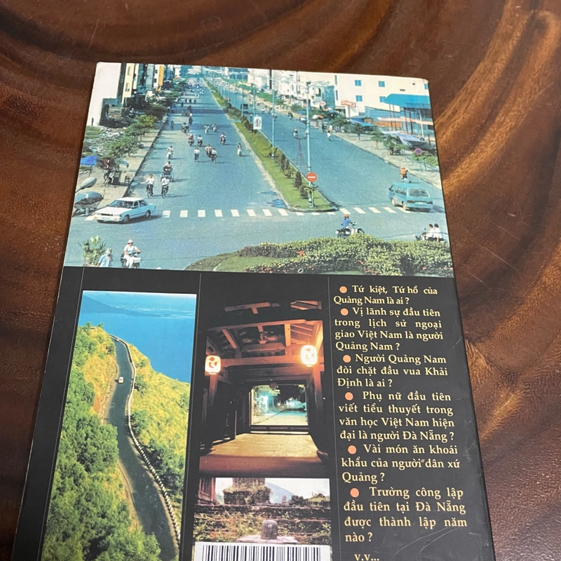 II Tựa sách: Hỏi Đáp Non Nước Xứ Quảng (Tập 2) - Lê Minh Quốc - 2002 457603