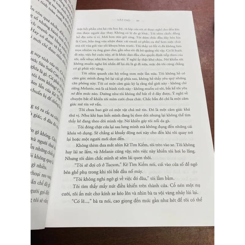 VẬT CHỦ - STEPHENIE MEYER 604403