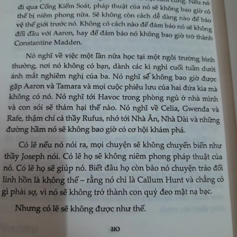 KỲ THI SẮT - Trường học pháp thuật phần 1- Holly Black & Clare 681829
