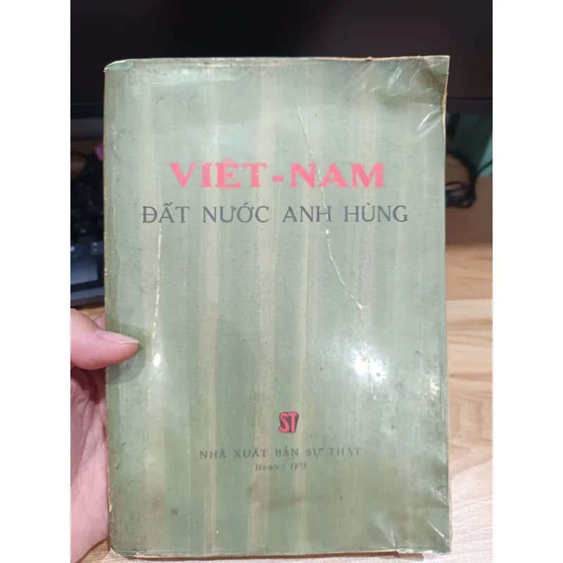 Việt Nam đất nước anh hùng  971700