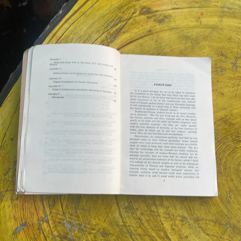 TREATISE ON FEBRILE DISEASES CAUSED BY COLD - ZHANG ZHONGJING 777911