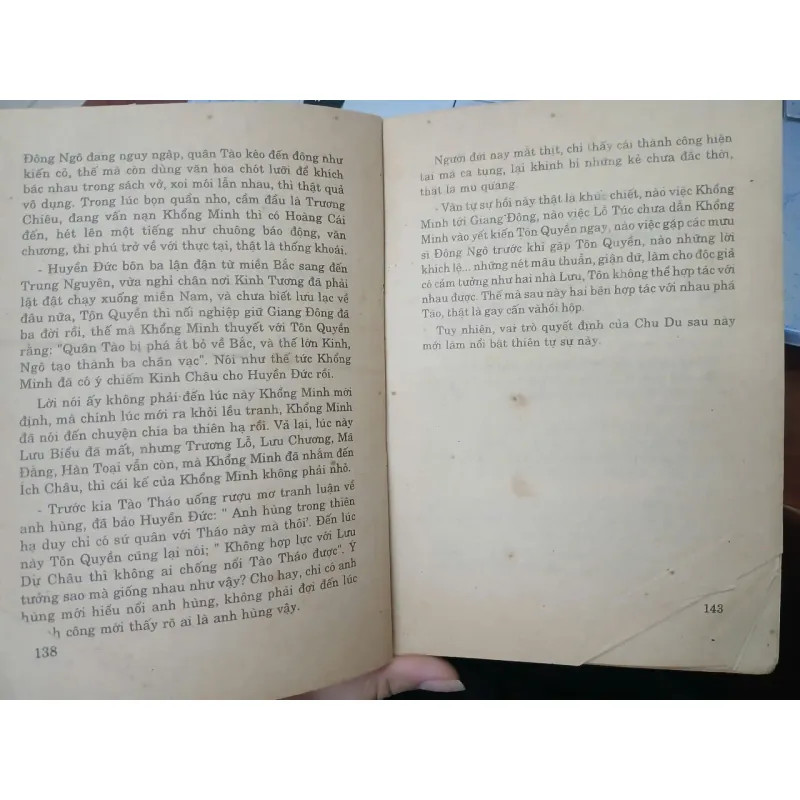 LUẬN BÀN TAM QUỐC - MAO TÔN CƯƠNG 702892