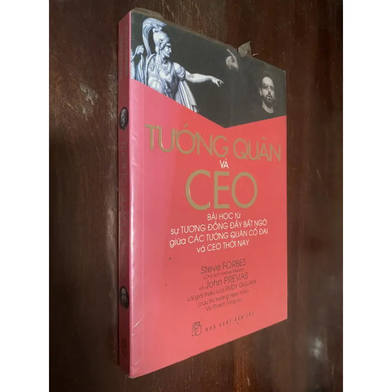 Tướng Quân và CEO-Steve Forbes và John Prevas 1036089